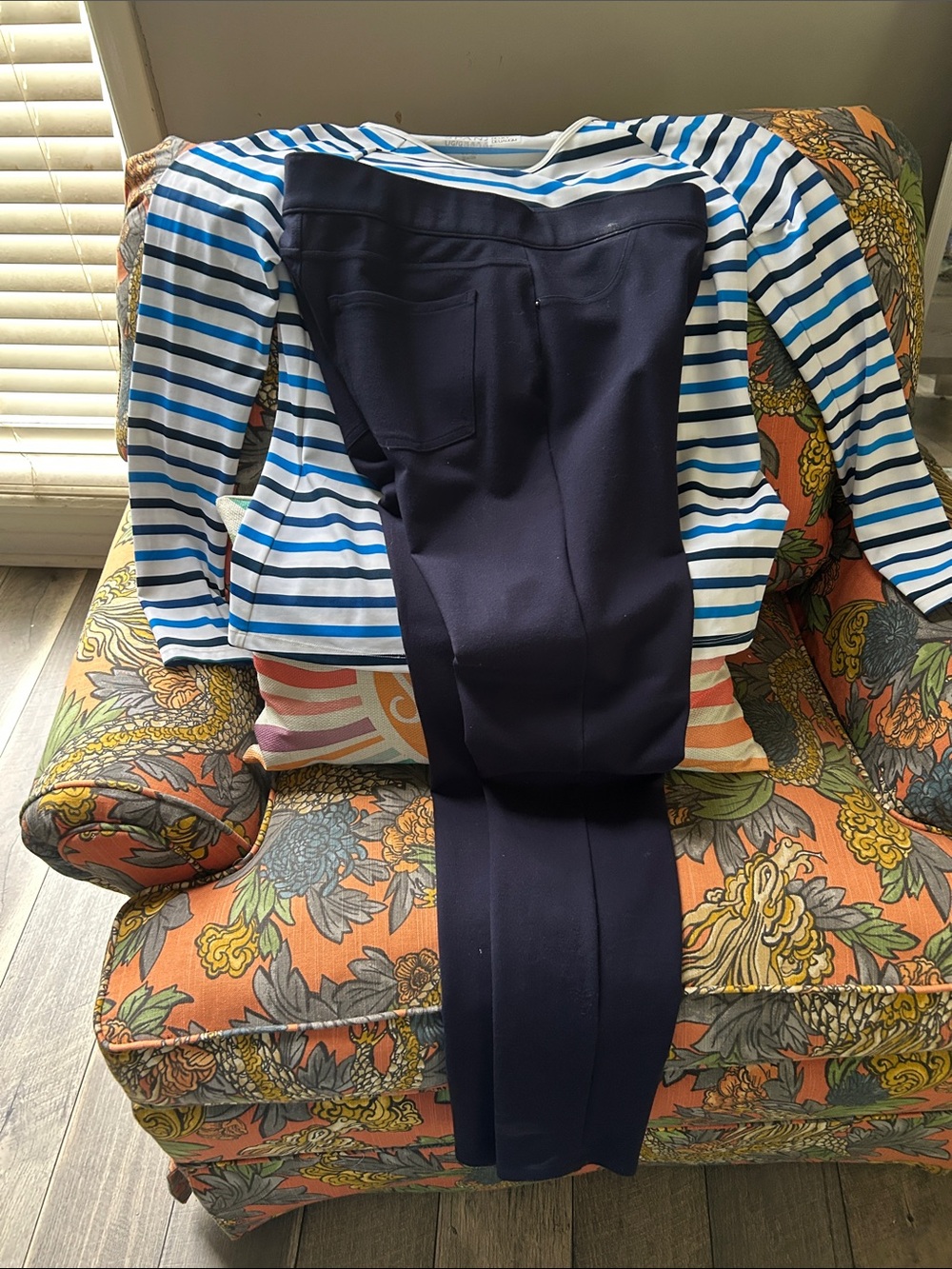 Spanx Women's Navy Pull-On Slim Pants Matching top Spanx Large